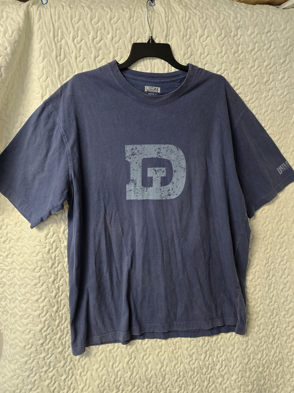 Duluth Trading Co Blue Short Sleeve Logo Tee Longtail T Shirt 100% Cotton
